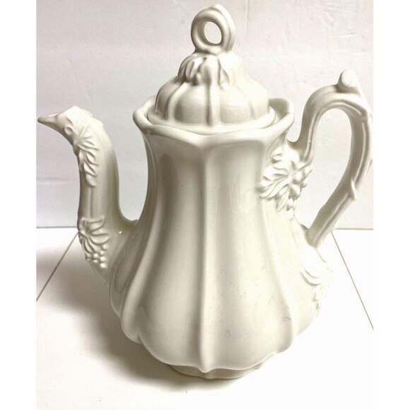White Red Cliff Ironstone Teapot with Lid Grape Pattern - Picture 1 of 8
